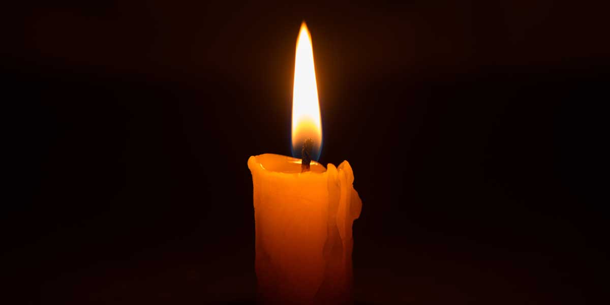 yom-hashoah-candle-friedman-jcc Yom Hashoah | Friedman JCC
